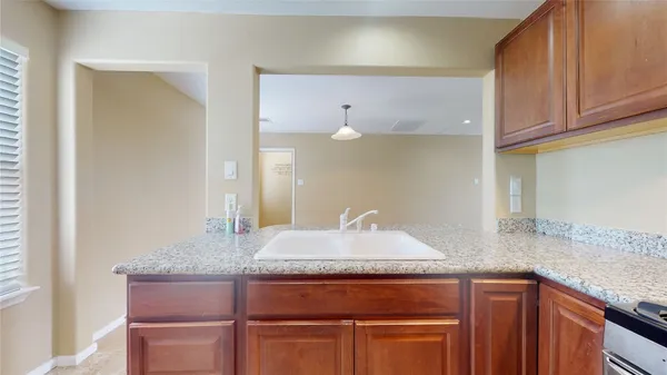 $1,400 | 10602 West Hidden Lake Lane, Richmond, TX 77406