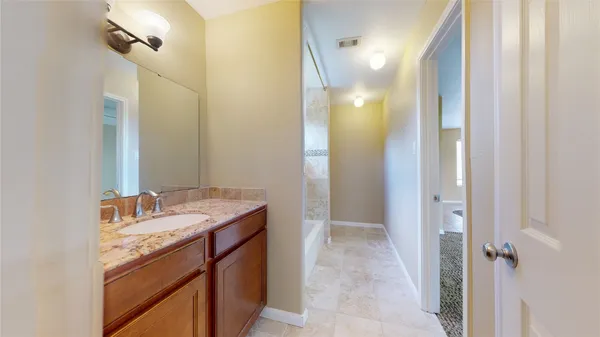 $1,400 | 10602 West Hidden Lake Lane, Richmond, TX 77406