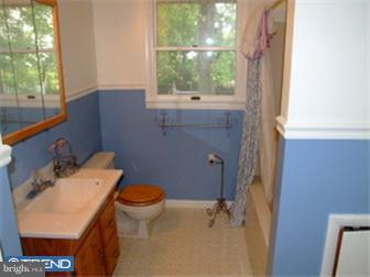 1305 Greenleaf Road Wilmington, DE 19805 - Photo 4 of 7 Gallery Image 4