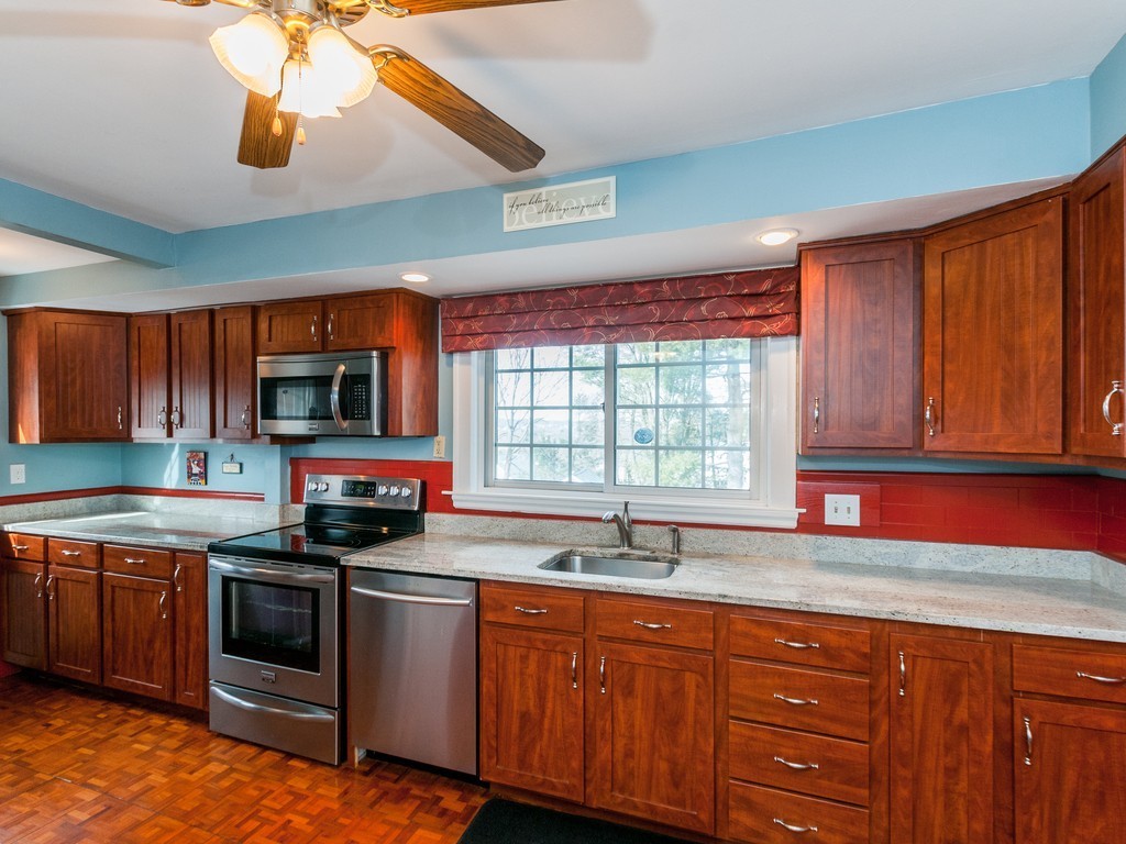 71 Douglas Road Belmont, MA 02478 - Photo 8 of 29