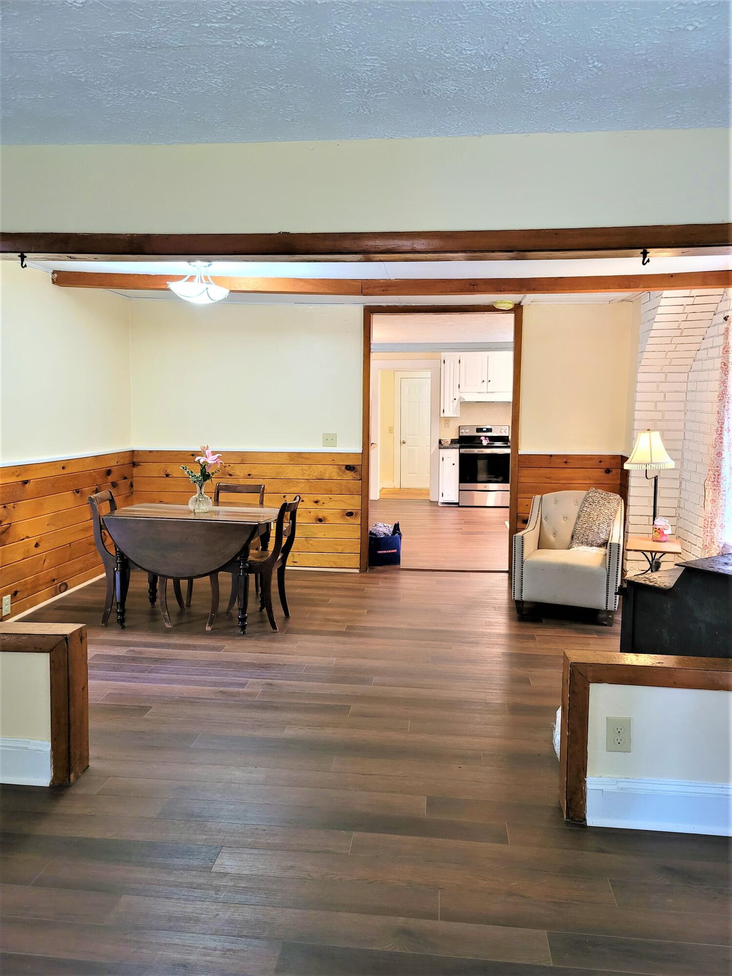 8 Pepinburke Lane Springvale, ME 04083 - Photo 10 of 26 pepinburke living dining 2