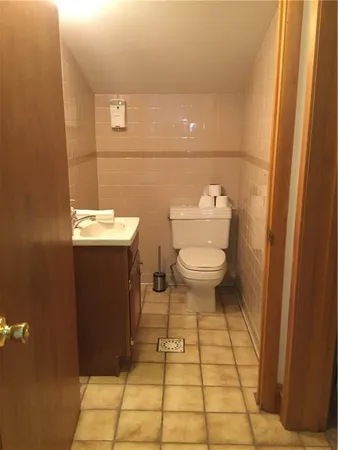 $1,200 | 418 3rd Avenue, Ford City, PA 16226