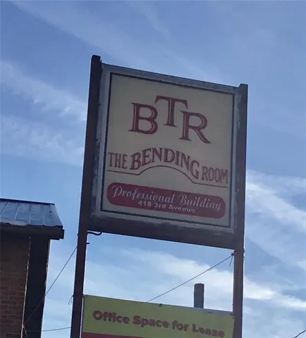 $1,200 | 418 3rd Avenue, Ford City, PA 16226