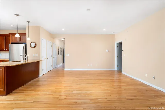 $589,999 | 230 Ira Road, Unit 230, Mount Sinai, NY 11766