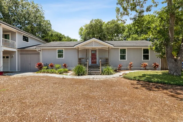 $3,200 | 412 Escambia Street, Fernandina Beach, FL 32034
