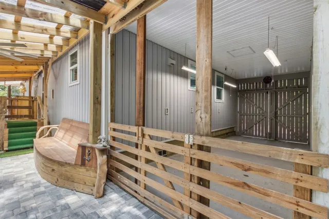 $3,200 | 412 Escambia Street, Fernandina Beach, FL 32034