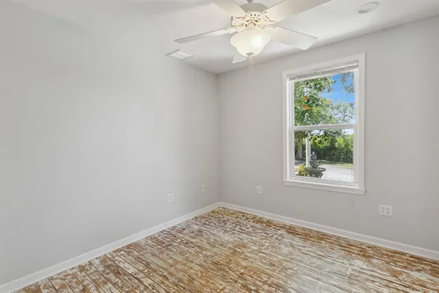 $3,200 | 412 Escambia Street, Fernandina Beach, FL 32034