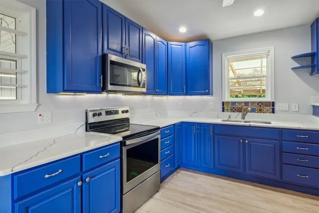 $3,200 | 412 Escambia Street, Fernandina Beach, FL 32034