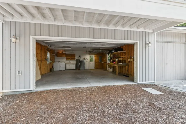 $3,200 | 412 Escambia Street, Fernandina Beach, FL 32034