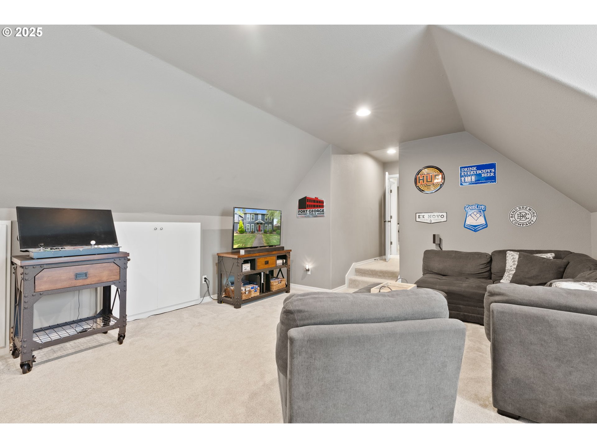 8775 Southwest Comanche Way Tualatin, OR 97062 - Photo 41 of 48 Gallery Image 41