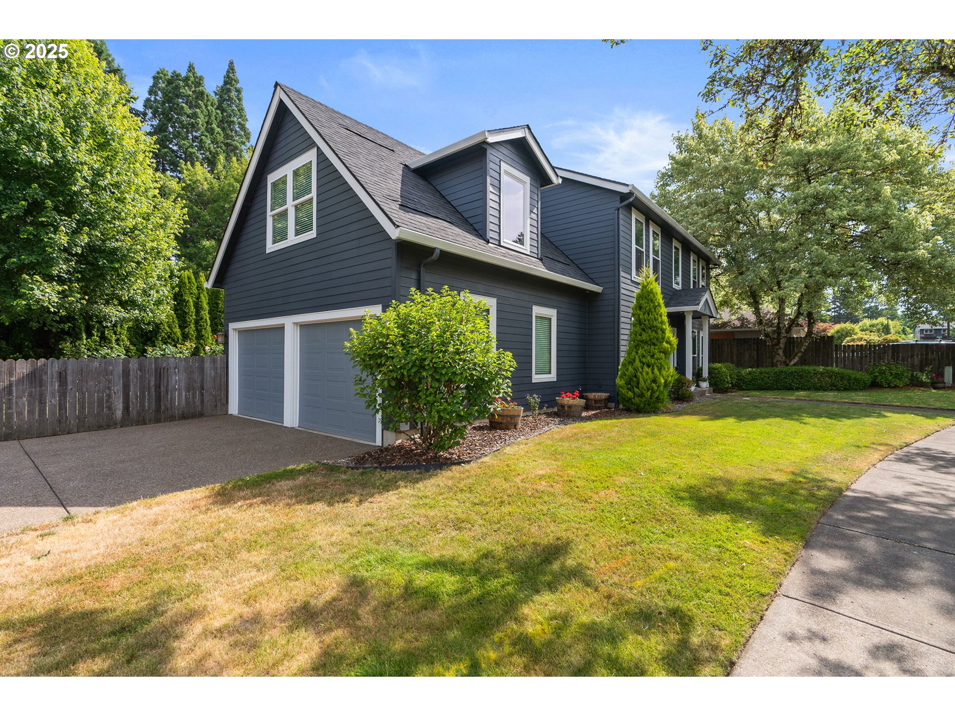 8775 Southwest Comanche Way Tualatin, OR 97062 - Photo 7 of 48 Gallery Image 7