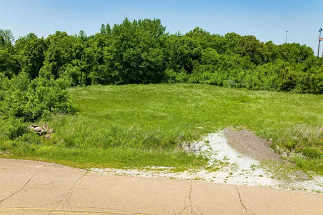 $3,518,750 | 0 Interstate 40, Holladay, TN 38341