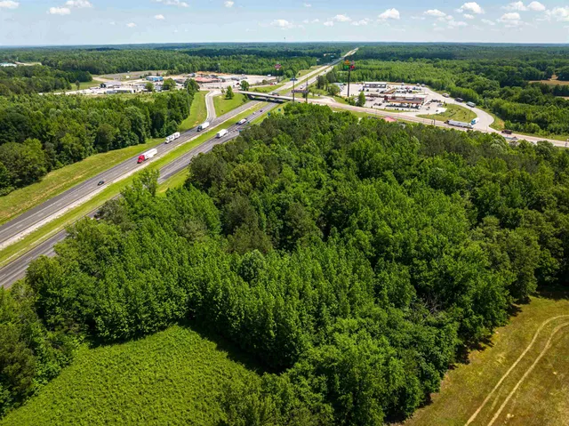 $3,518,750 | 0 Interstate 40, Holladay, TN 38341