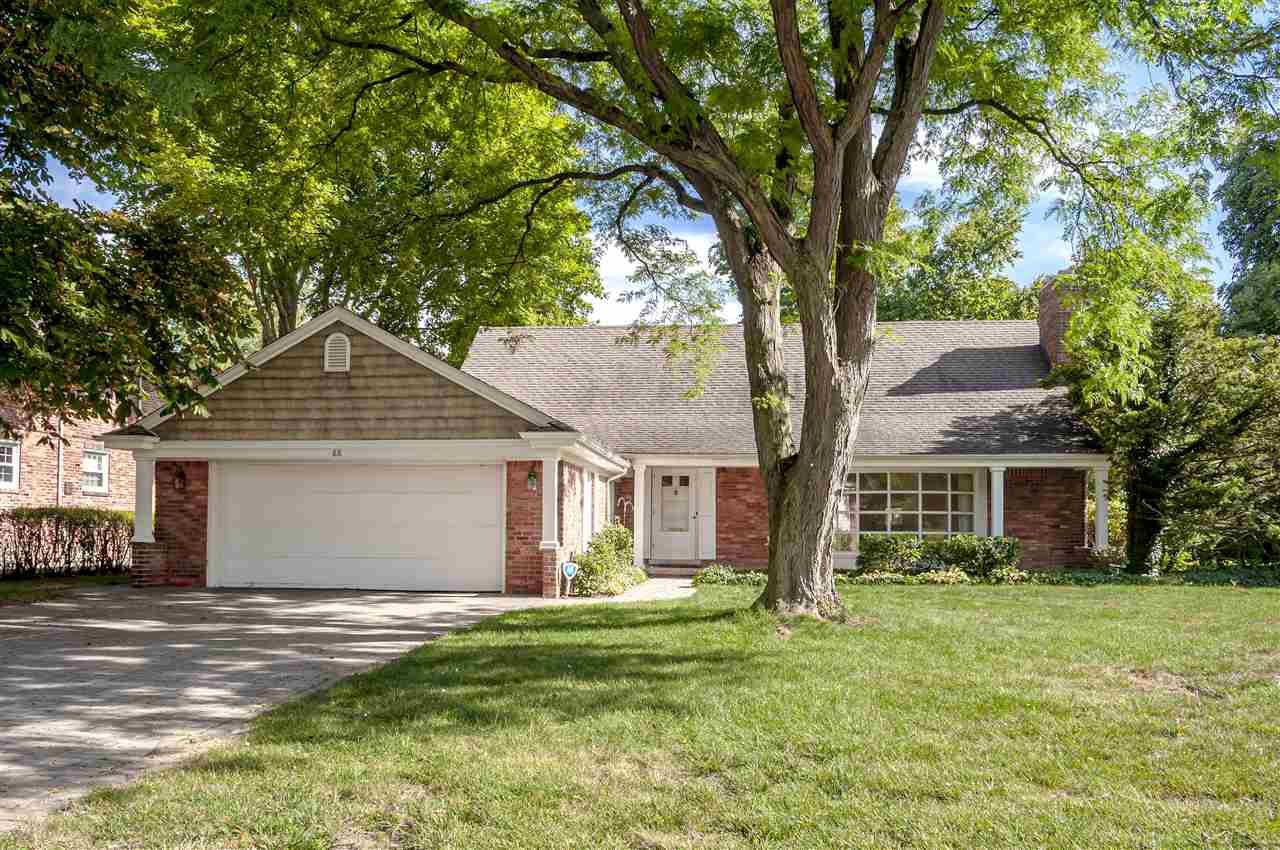 88 Roslyn Road Grosse Pointe Shores, MI 48236 - Photo 1 of 43