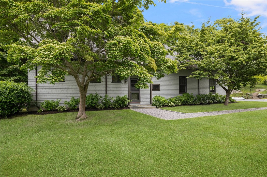 33 Beacon Hill Road Newport, RI 02840 - Photo 29 of 34