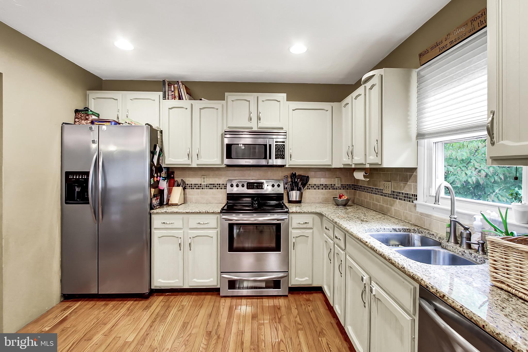 1925 Cedar Drive Spring Grove, PA 17362 - Photo 3 of 25