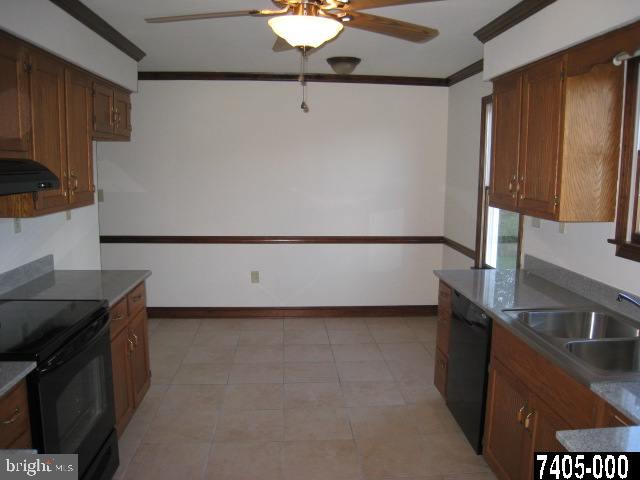 1184 Line Road Delta, PA 17314 - Photo 14 of 25 Gallery Image 14