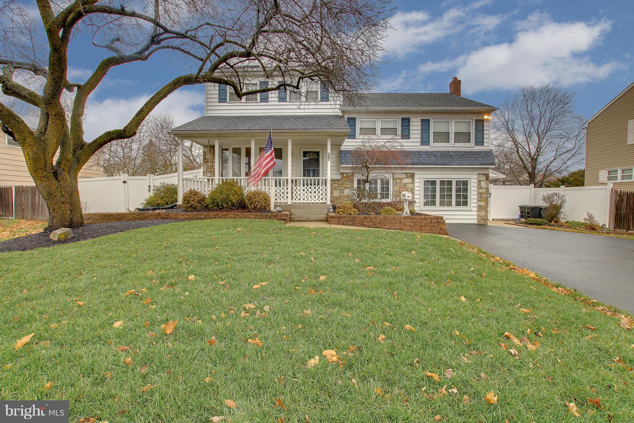 987 Windsor Road Warminster, PA 18974 - Photo 3 of 47