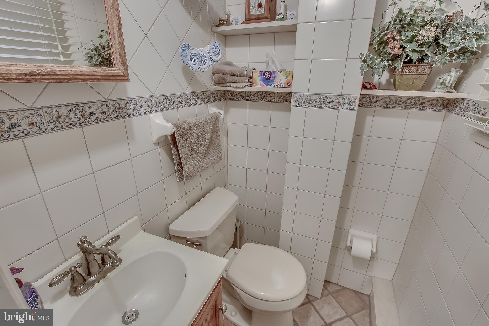 987 Windsor Road Warminster, PA 18974 - Photo 22 of 47