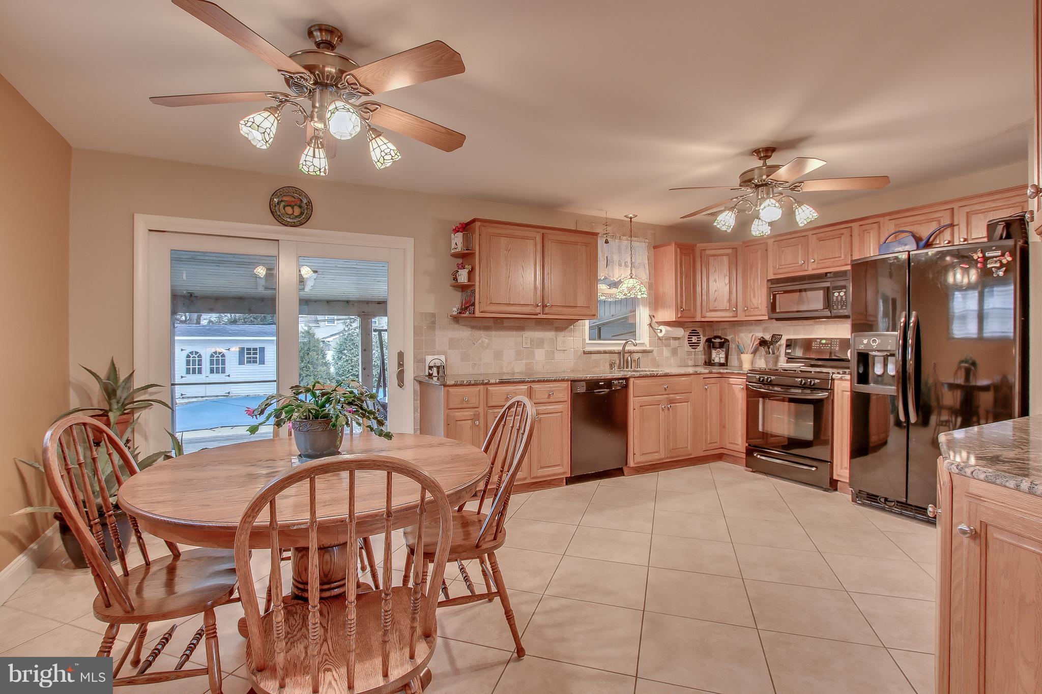 987 Windsor Road Warminster, PA 18974 - Photo 10 of 47