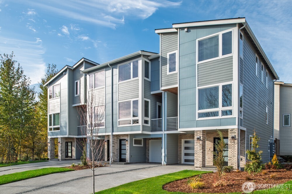 6619 South 128th Street Seattle, WA 98178 - Photo 1 of 19