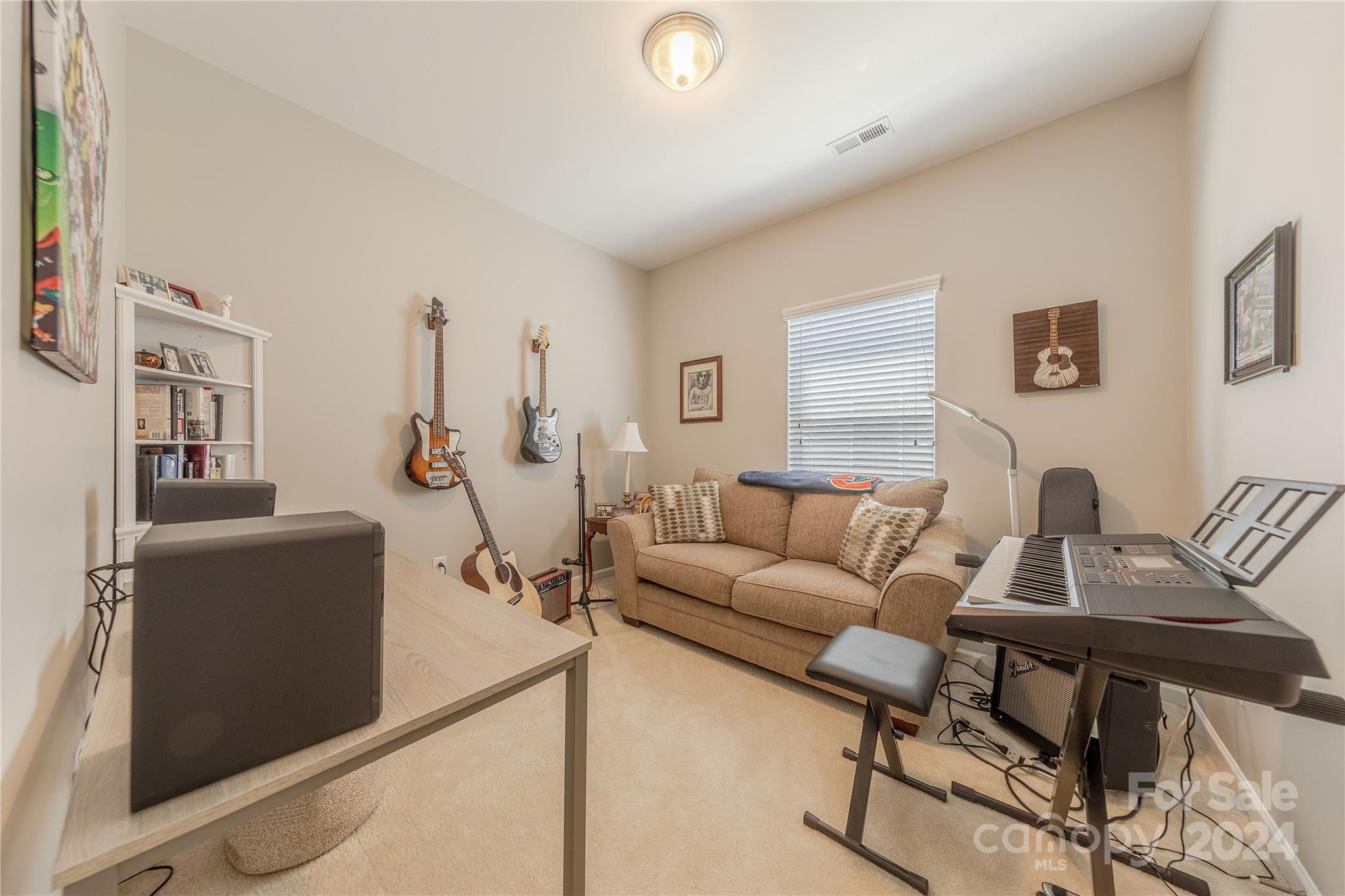 5824 Eleanor Rigby Road Charlotte, NC 28278 - Photo 26 of 34 a living room with furniture