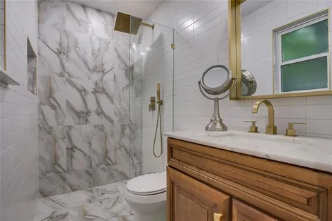 $325,000 | 2212 Kevin Court, Irving, TX 75060