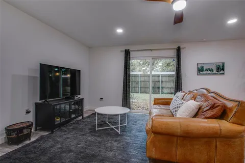 $325,000 | 2212 Kevin Court, Irving, TX 75060