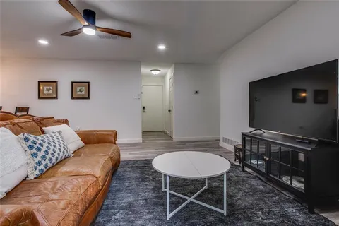 $325,000 | 2212 Kevin Court, Irving, TX 75060