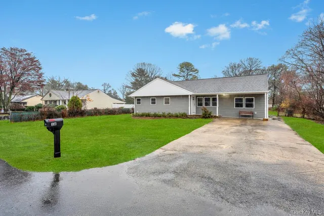 $650,000 | 16 Columbus Avenue, Brentwood, NY 11717