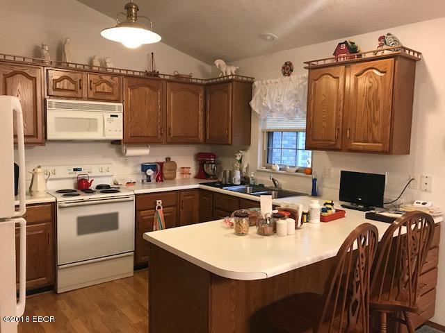 1554 West Harrison Road Murphysboro, IL 62966 - Photo 5 of 18 Gallery Image 5