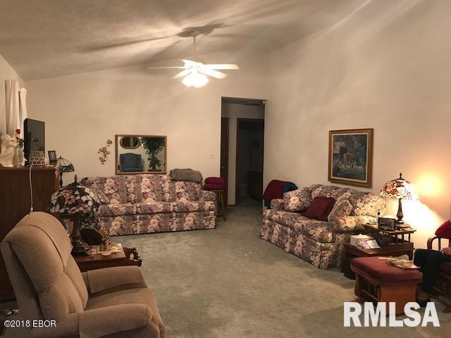 1554 West Harrison Road Murphysboro, IL 62966 - Photo 9 of 18 Gallery Image 9