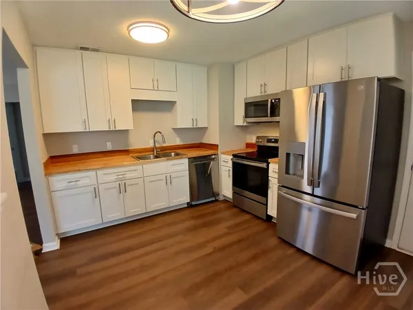 $1,900 | 2030 Rushing Street, Richmond Hill, GA 31324