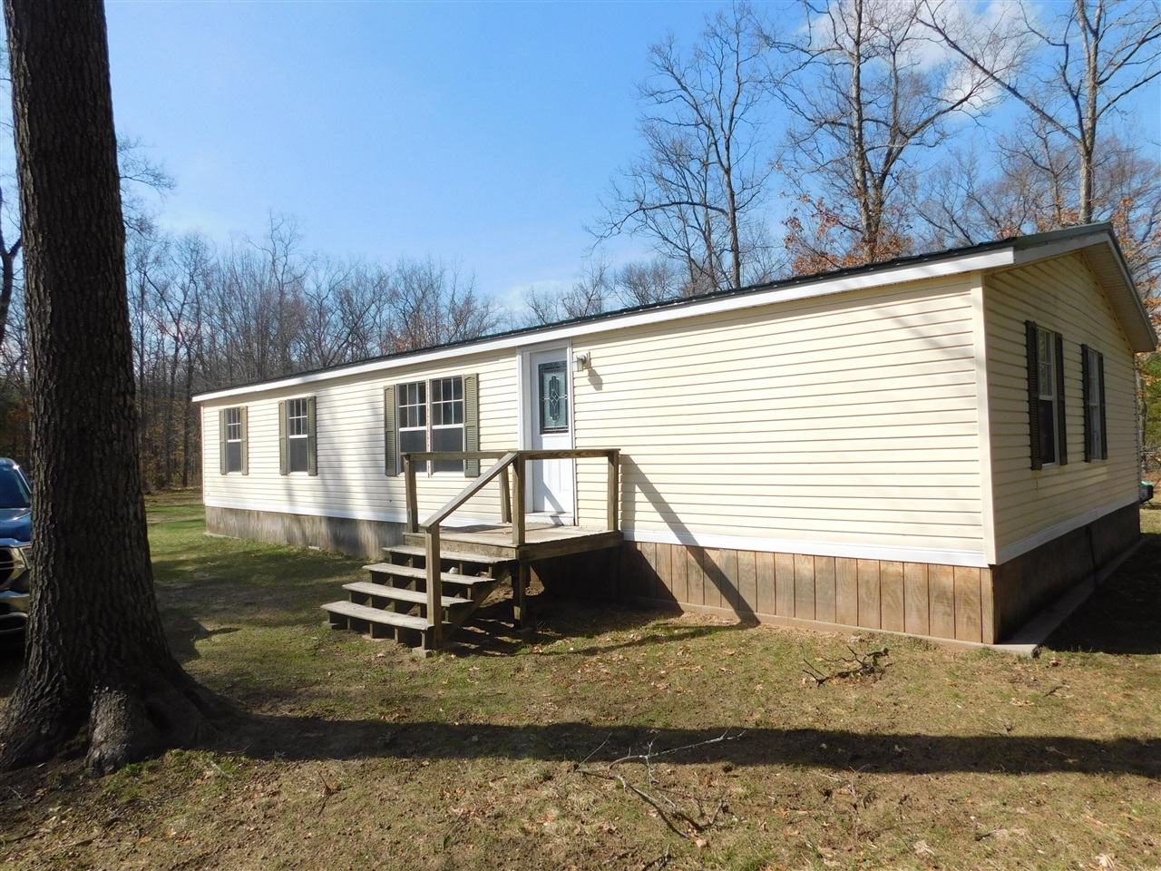 647 North Hart Road Wellston, MI 49689 - Photo 1 of 20