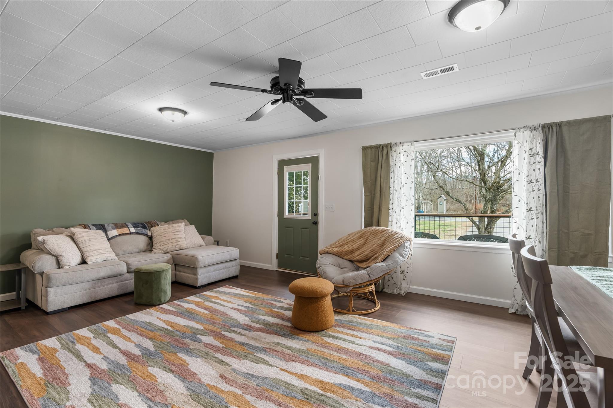 187 Harris Street Waynesville, NC 28786 - Photo 5 of 22