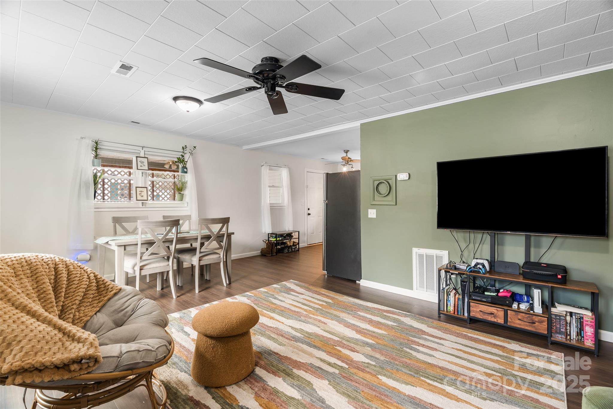 187 Harris Street Waynesville, NC 28786 - Photo 6 of 22