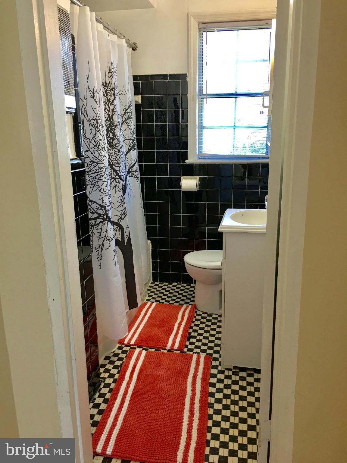 6500 Boulevard View, Unit A2 Alexandria, VA 22307 - Photo 12 of 12 Bath (Master)