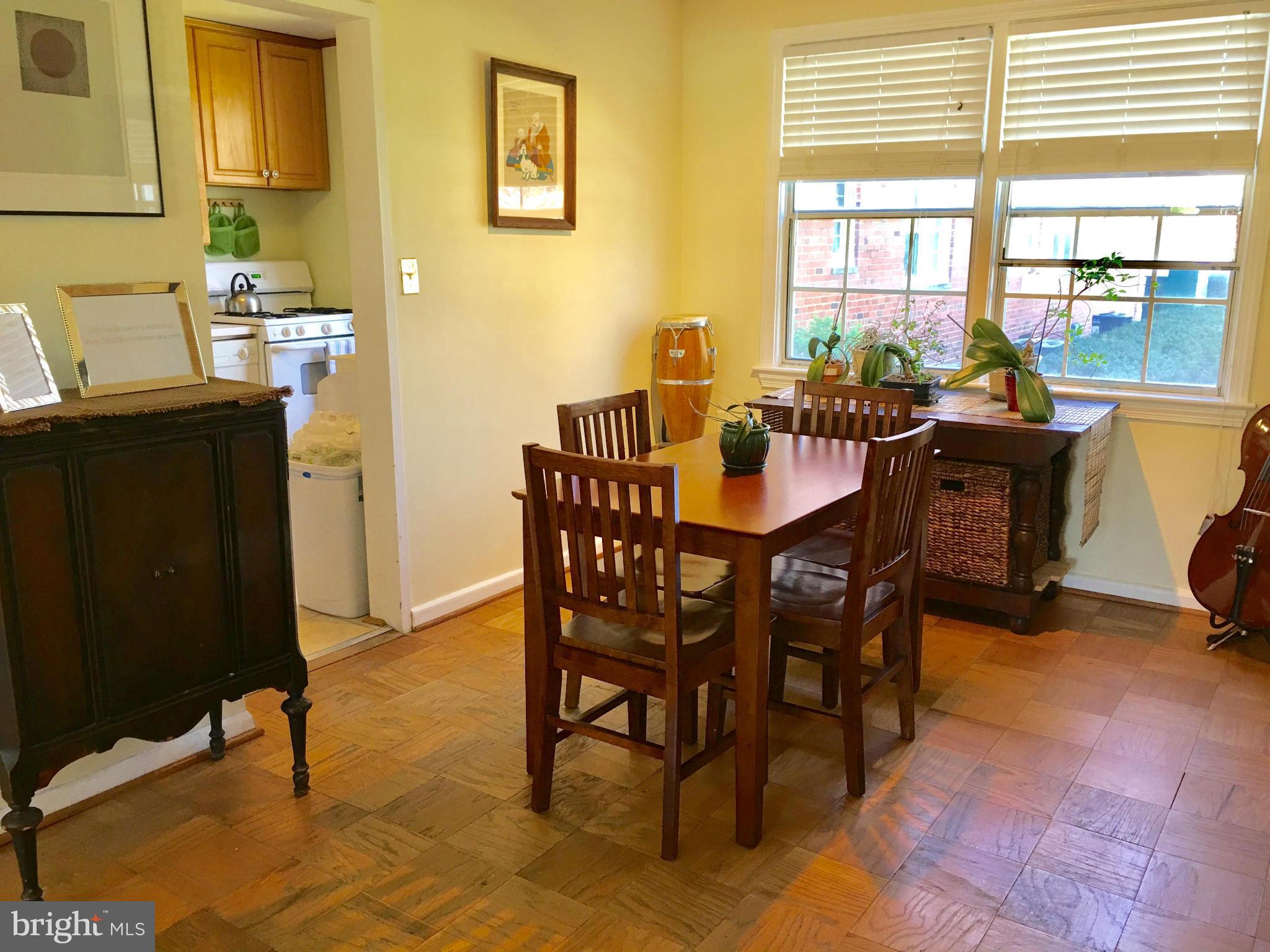 6500 Boulevard View, Unit A2 Alexandria, VA 22307 - Photo 3 of 12 Dining Room