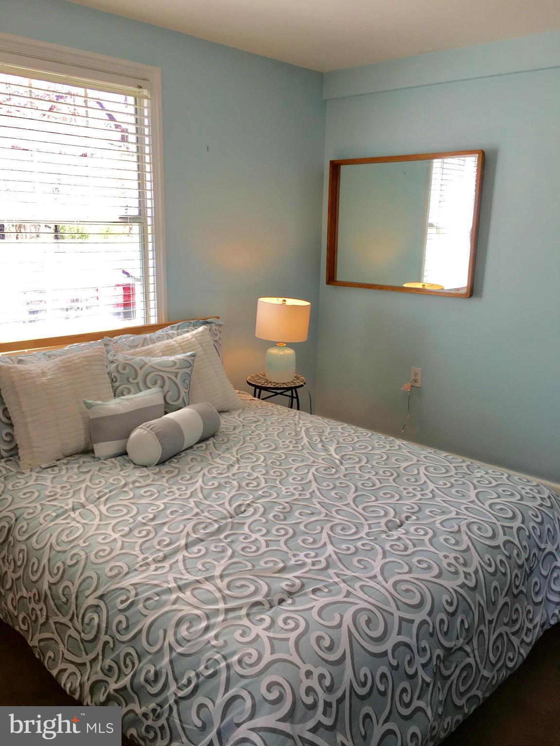 6500 Boulevard View, Unit A2 Alexandria, VA 22307 - Photo 9 of 12 Bedroom (Master)