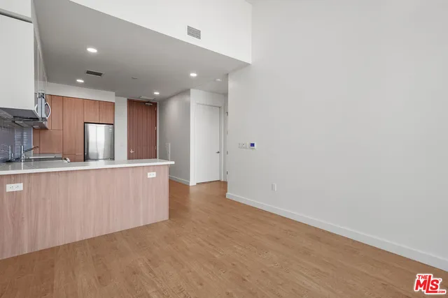 $6,250 | 11750 Wilshire Boulevard, Unit 3303, Los Angeles, CA 90025