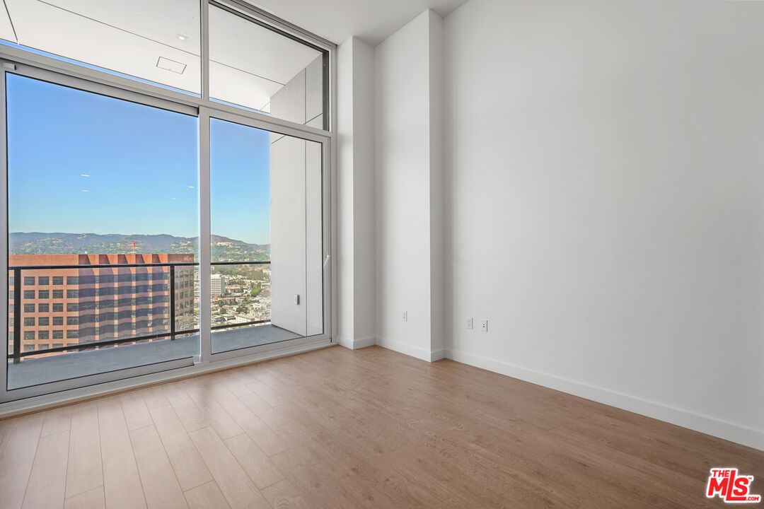 11750 Wilshire Boulevard, Unit 3303 Los Angeles, CA 90025 - Photo 13 of 40