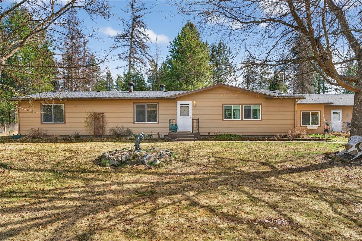 33518 North Missile Site Road Deer Park, WA 99006 - Photo 3 of 45