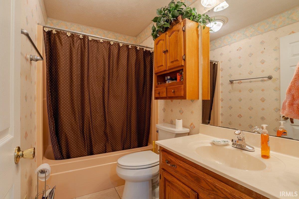1300 North Red Bank Road Evansville, IN 47720 - Photo 13 of 29 Gallery Image 13