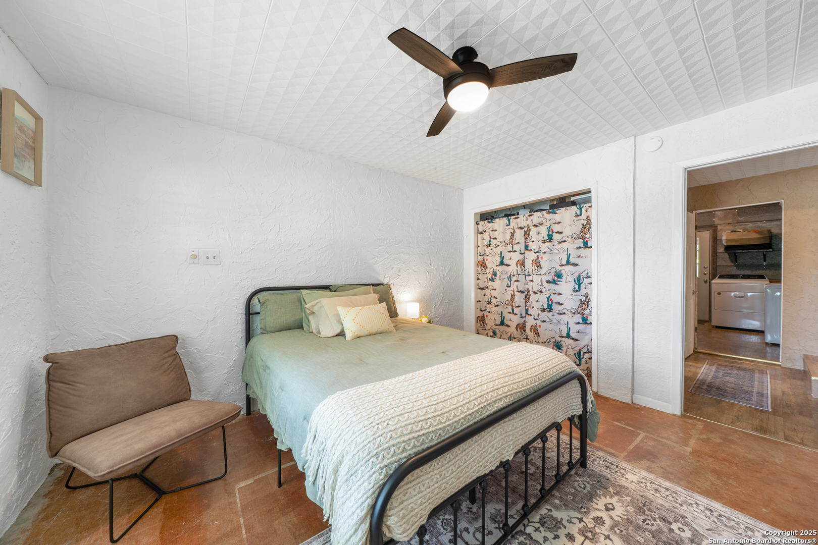 908 29th Street Hondo, TX 78861 - Photo 18 of 37