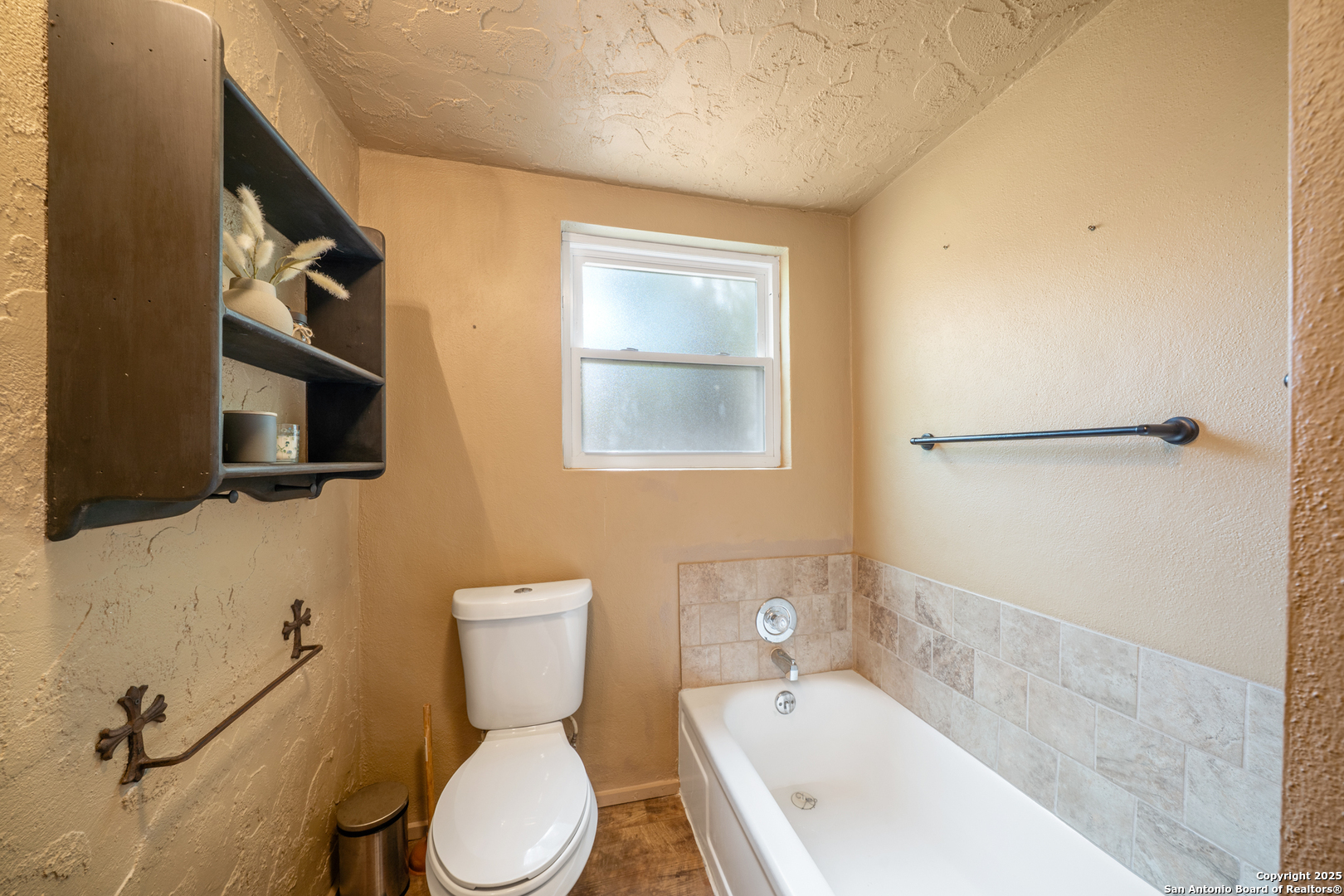 908 29th Street Hondo, TX 78861 - Photo 20 of 37