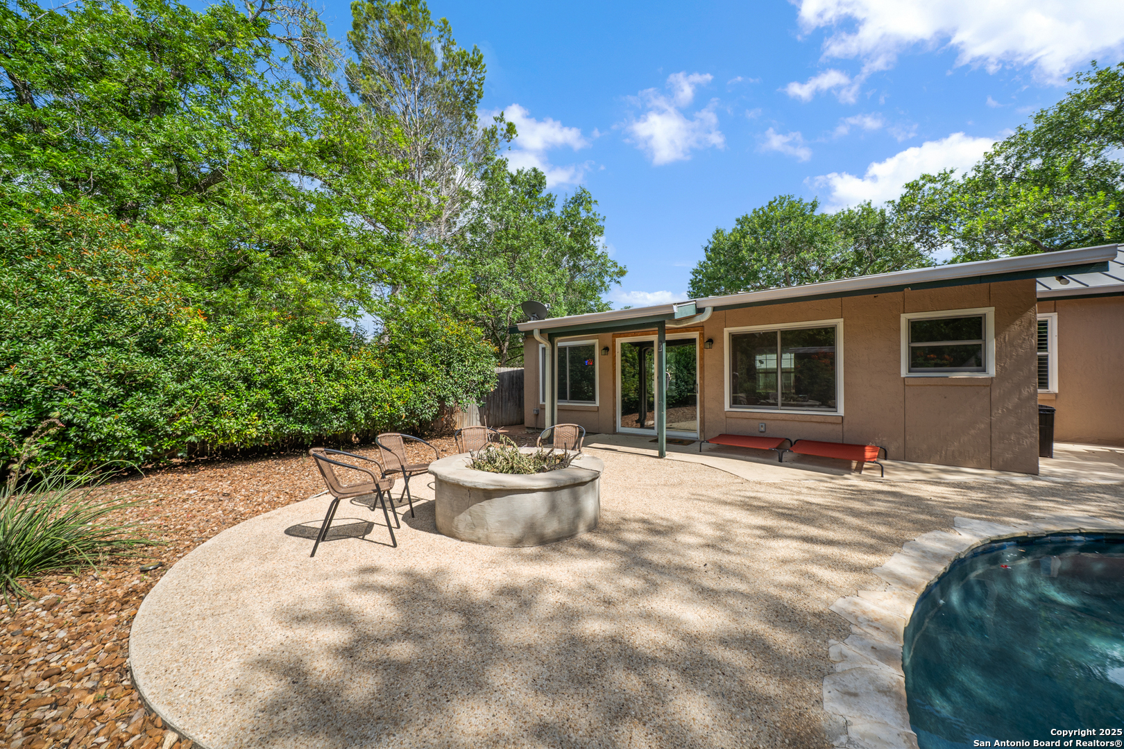 908 29th Street Hondo, TX 78861 - Photo 31 of 37