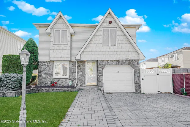 $988,000 | 116 Woehrle Avenue | Greenridge