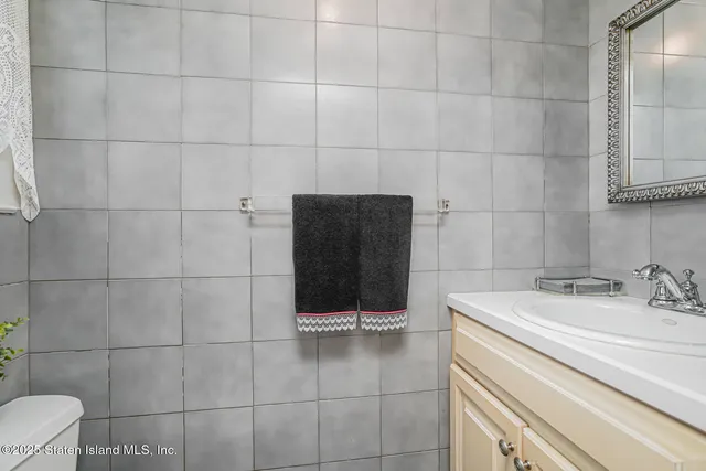 $988,000 | 116 Woehrle Avenue | Greenridge