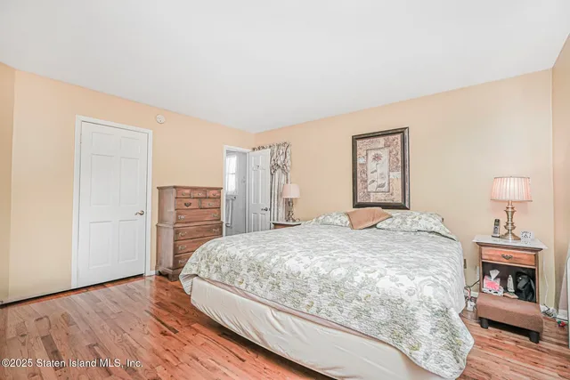 $988,000 | 116 Woehrle Avenue | Greenridge