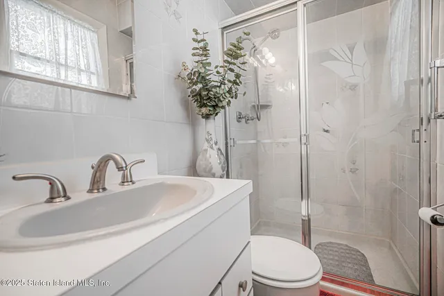 $988,000 | 116 Woehrle Avenue | Greenridge